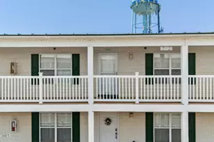 105 SE 58th St, Oak Island, NC 28465 - Photo 2