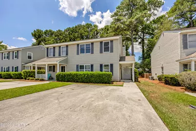 136 Lullwater Drive #Unit A, Wilmington, NC 28403 - Photo 2