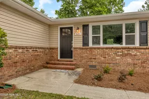 631 Duke Ct, Jacksonville, NC 28546 - Photo 4