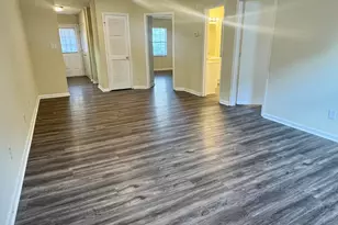 1401 Westpointe Dr, Greenville, NC 27834 - Photo 2