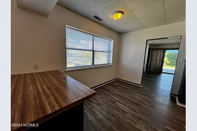 1221 Riverside Avenue #204, Elizabeth City, NC 27909 - Photo 6