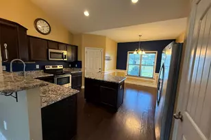 513 New Hanover Trl, Jacksonville, NC 28546 - Photo 6