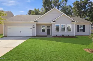 272 Lake Tyler Dr, New Bern, NC 28560 - Photo 1