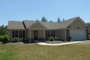101 Rustic Dr, West End, NC 27376 - Photo 1