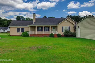 300 Crest Pl, Jacksonville, NC 28540 - Photo 48