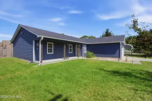 426 Oregon Trail, Hubert, NC 28539 - Photo 2