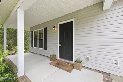 504 Bynum Avenue, Maysville, NC 28555 - Photo 2