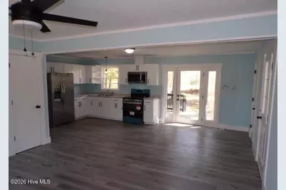 1525 Seven Creeks Highway, Whiteville, NC 28472 - Photo 4