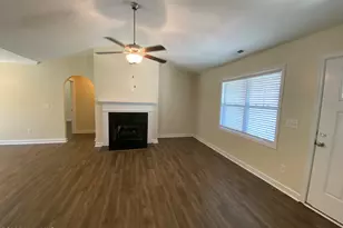 404 Ridgeway Dr, Sneads Ferry, NC 28460 - Photo 4