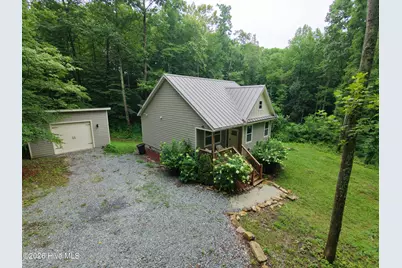 984 Cahill Drive, Andrews, NC 28901 - Photo 1