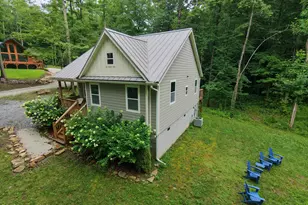 984 Cahill Dr, Andrews, NC 28901 - Photo 2