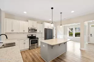 37 Twisted Oak Ct, Hampstead, NC 28443 - Photo 10