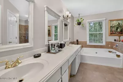 4001 Shinnecock Drive, New Bern, NC 28562 - Photo 18