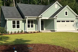 510 E Oliver St, Whiteville, NC 28472 - Photo 1
