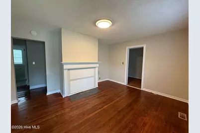 206 Queens Road, Jacksonville, NC 28540 - Photo 2