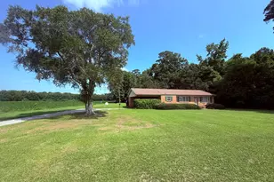 2152 Garrett Rd, Williamston, NC 27892 - Photo 8