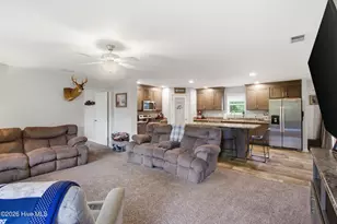 305 Tropical Trail, Beaufort, NC 28516 - Photo 4