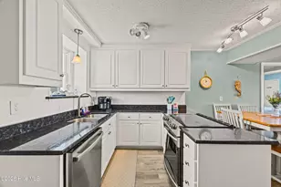 298 Ocean Blvd W, Holden Beach, NC 28462 - Photo 14