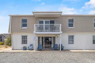 298 Ocean Blvd W, Holden Beach, NC 28462 - Photo 8