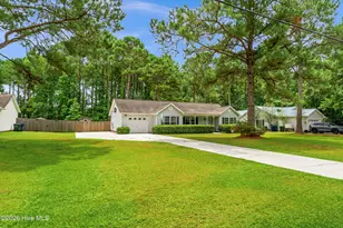 1472 Old Folkstone Rd, Sneads Ferry, NC 28460 - Photo 2