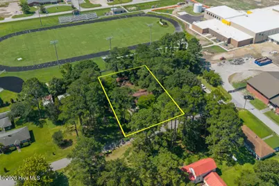 505 South Street, Bayboro, NC 28515 - Photo 1