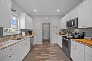 512 Hazelwood Dr, Holly Ridge, NC 28445 - Photo 14