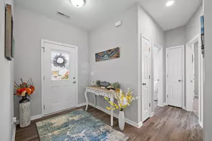 512 Hazelwood Dr, Holly Ridge, NC 28445 - Photo 2