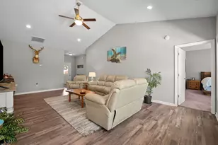 512 Hazelwood Dr, Holly Ridge, NC 28445 - Photo 4