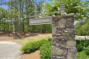 114 Haddington Dr, Pinehurst, NC 28374 - Photo 2