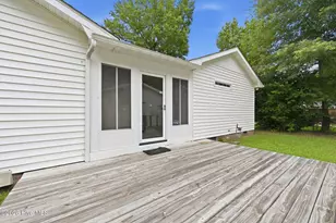 107 Arthur Ct, Jacksonville, NC 28546 - Photo 10