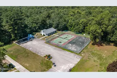202 Grays Lane, Elizabethtown, NC 28337 - Photo 18