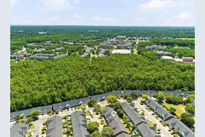 5006 Carleton Drive #Unit 109, Wilmington, NC 28403 - Photo 2