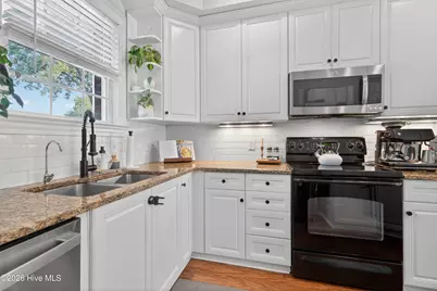 3341 Jasper Place, Wilmington, NC 28409 - Photo 8