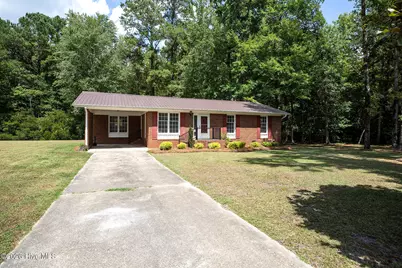 182 Crabapple Lane, Lake Waccamaw, NC 28450 - Photo 2