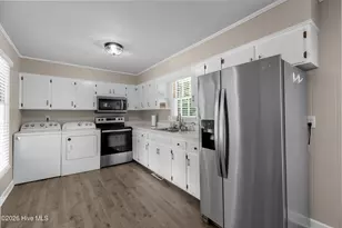 182 Crabapple Ln, Lake Waccamaw, NC 28450 - Photo 22