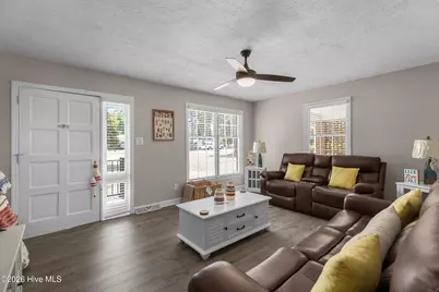 182 Crabapple Lane, Lake Waccamaw, NC 28450 - Photo 12
