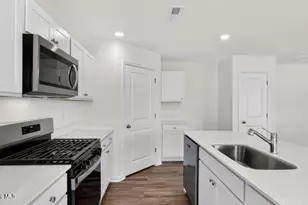 237 Olive Br St, Sanford, NC 27332 - Photo 10