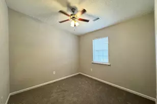 2209 Hurt Dr, Rocky Mount, NC 27804 - Photo 4