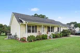 150 Pate Cir, Goldsboro, NC 27530 - Photo 2
