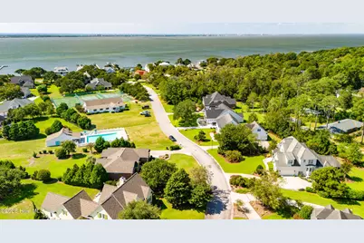 161 Camp Morehead Drive, Morehead City, NC 28557 - Photo 8