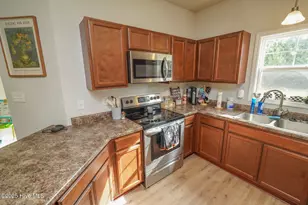 256 Currituck Dr, Holly Ridge, NC 28445 - Photo 6