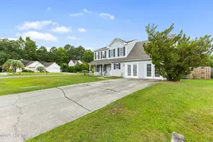 687 Windsor Dr SE, Leland, NC 28451 - Photo 2