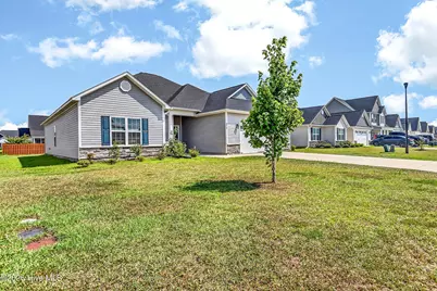 278 Crossroads Store Drive, Jacksonville, NC 28546 - Photo 2