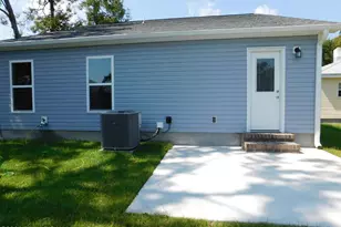 710 N B St, Bridgeton, NC 28519 - Photo 38