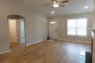 710 N B St, Bridgeton, NC 28519 - Photo 8