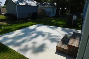 710 N B St, Bridgeton, NC 28519 - Photo 36