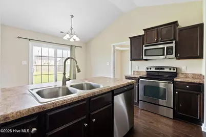 115 Cavalier Drive, Jacksonville, NC 28546 - Photo 24