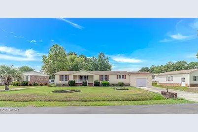 1013 Palm Court SW, Calabash, NC 28467 - Photo 2