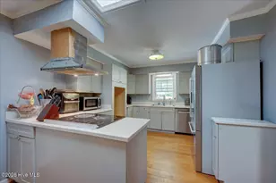 1412 Oxford Ln, New Bern, NC 28562 - Photo 14