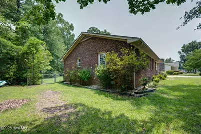 1412 Oxford Lane, New Bern, NC 28562 - Photo 4
